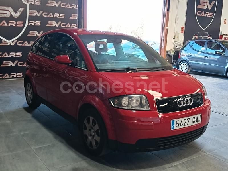 Usado Audi A2 75 CV (55 kW) 2003 Rojo Utilitario