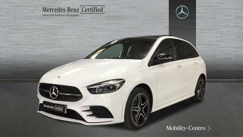 Digital white metallic paint Usado 2023 Mercedes B250 AMG line Monovolumen | 47.900 € - Imagen 1/4