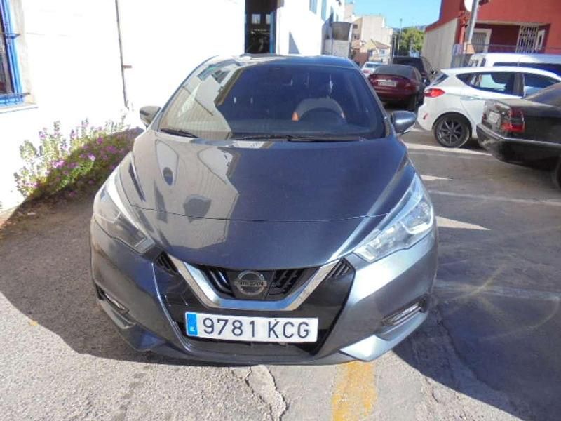 Usado Nissan Micra Acenta 71 CV (52 kW) 2017 Gris Utilitario