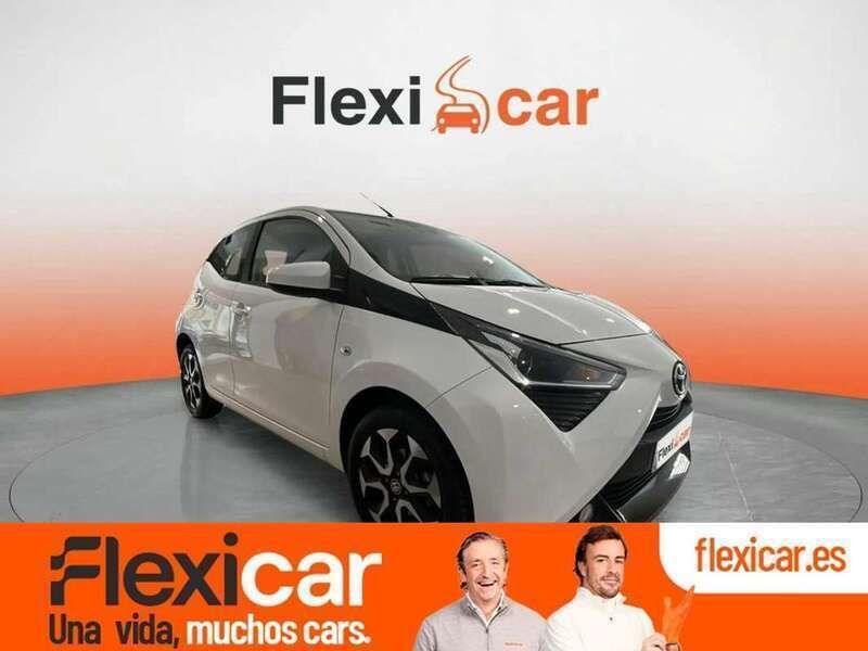 Blanco Usado 2022 Toyota Aygo X-play Utilitario | 11.890 € (Super precio) - Imagen 1/4
