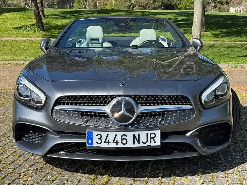 Usado Mercedes SL400 367 CV (269 kW) 2019 Gris / plata Descapotable
