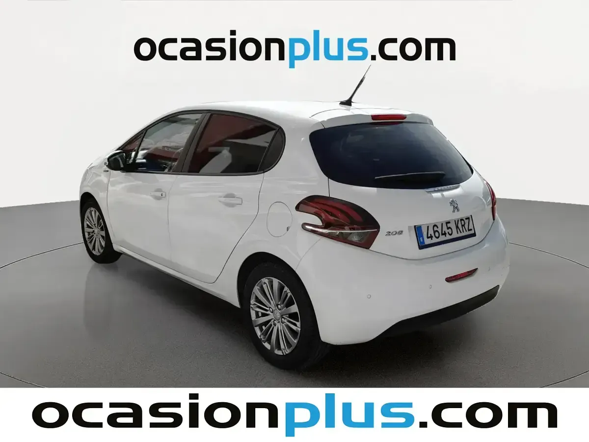 Usado Peugeot 208 Signature Sky 82 CV (60 kW) 2018 Blanco Utilitario