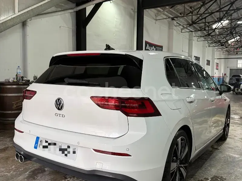 Usado VW Golf VIII R-line 150 CV (110 kW) 2022 Blanco Berlina