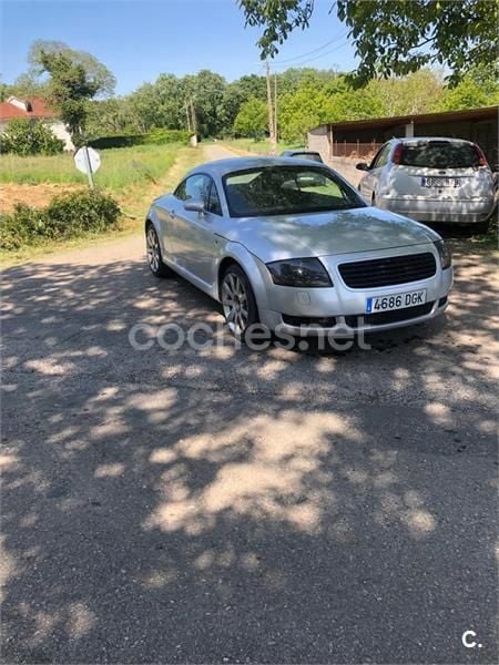 Usado Audi TT 225 CV (165 kW) 2000 Gris / plata Coupe