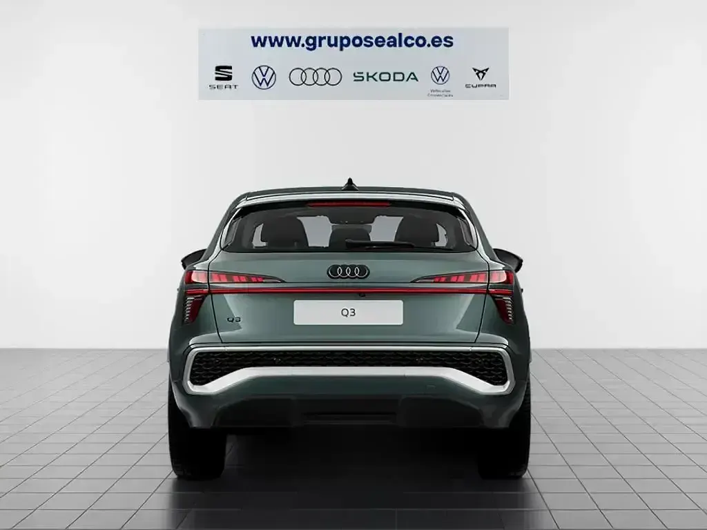 Nuevo Audi Q3 Sportback S-Line 272 CV (200 kW) 2026 Verde SUV