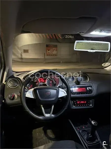 Usado Seat Ibiza ST Style 105 CV (77 kW) 2012 Blanco Familiar