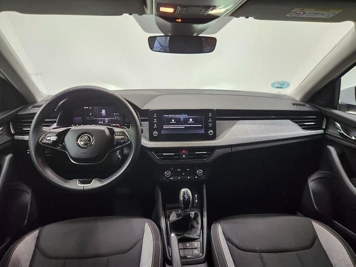 Usado Skoda Scala Selection 115 CV (84 kW) 2024 Blanco Utilitario