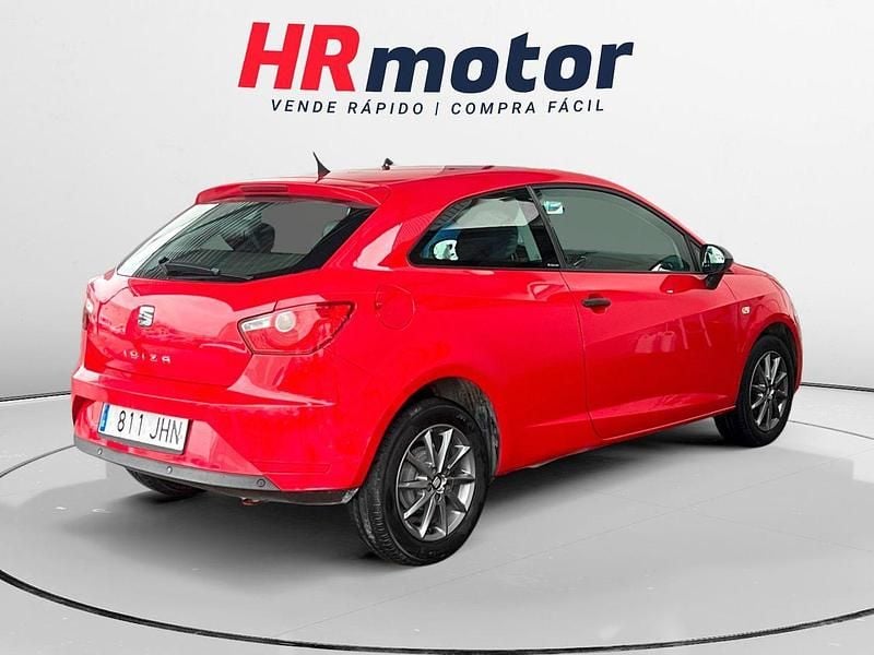 Usado Seat Ibiza I-Tech 70 CV (51 kW) 2015 Rojo