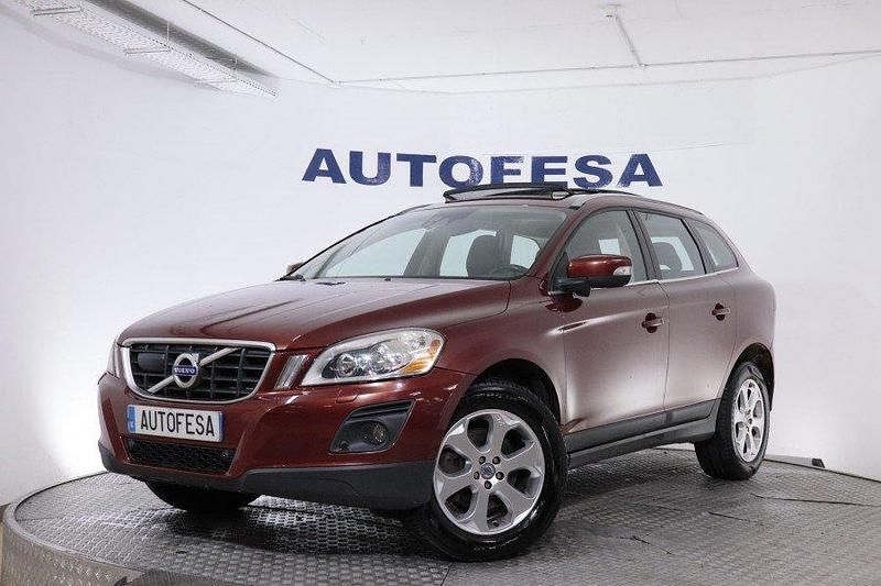 Occasion Volvo XC60 Summum 175 ch (128 kW) 2010 Rouge SUV