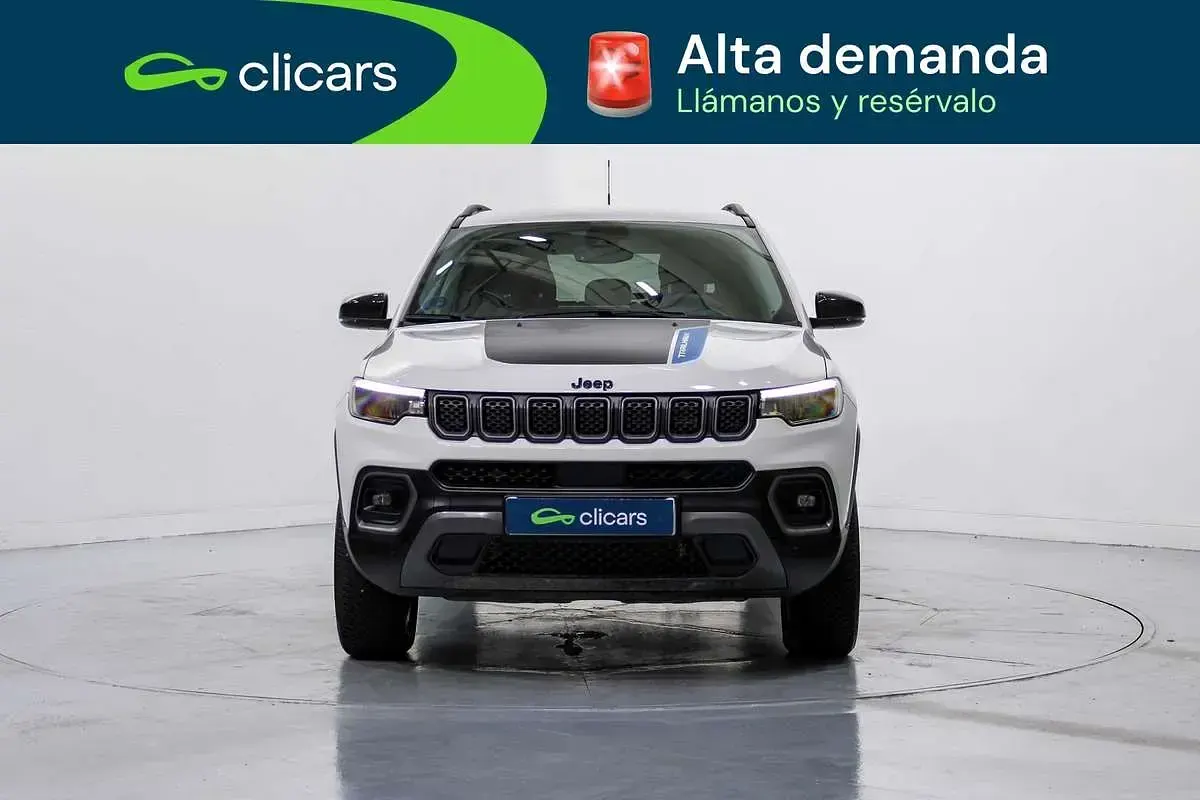 Usado Jeep Compass Trailhawk 179 CV (131 kW) 2024 Blanco SUV