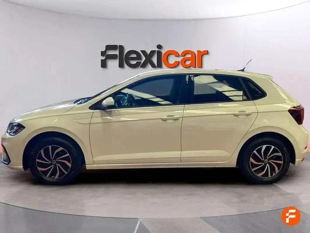 Usado VW Polo Life 95 CV (69 kW) 2023 Blanco Utilitario
