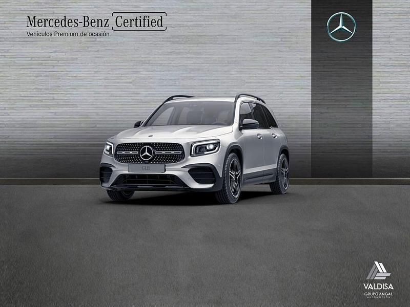 Gris Usado 2023 Mercedes GLB200 AMG line SUV | 45.400 € (Un poco caro) - Imagen 1/4