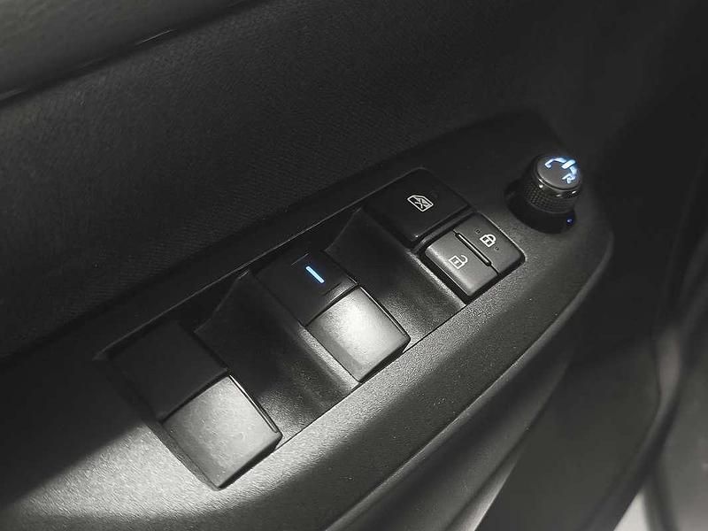 Usado Toyota Yaris Hybrid Sport 116 CV (85 kW) 2023 Gris Utilitario