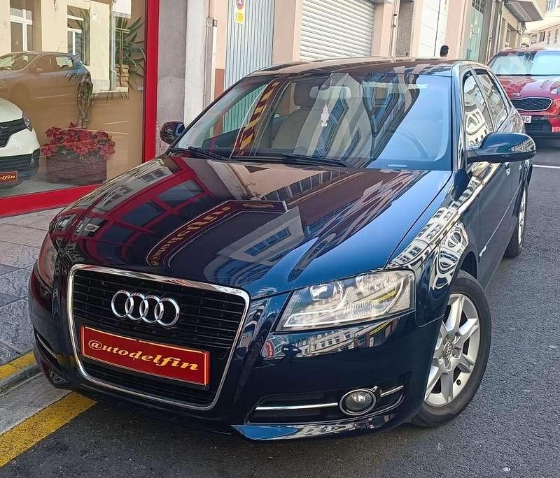 Azul Usado 2012 Audi A3 Sportback Ambiente Utilitario | 10.000 € (Precio justo) - Imagen 1/4