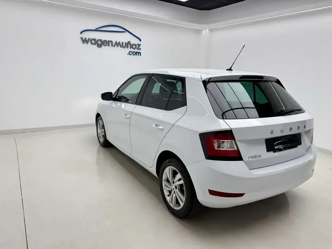 Usado Skoda Fabia Ambition 95 HP (69 kW) 2021 Branco Citadino