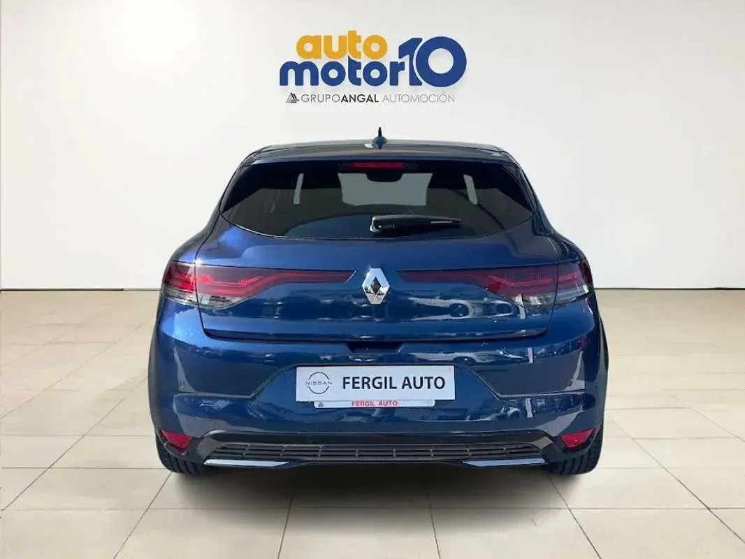 Usado Renault Mégane II Zen 116 CV (85 kW) 2021 Berlina