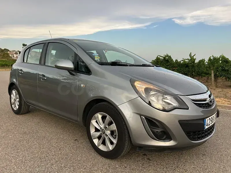 Usado Opel Corsa Expression 85 CV (62 kW) 2014 Gris / plata Utilitario