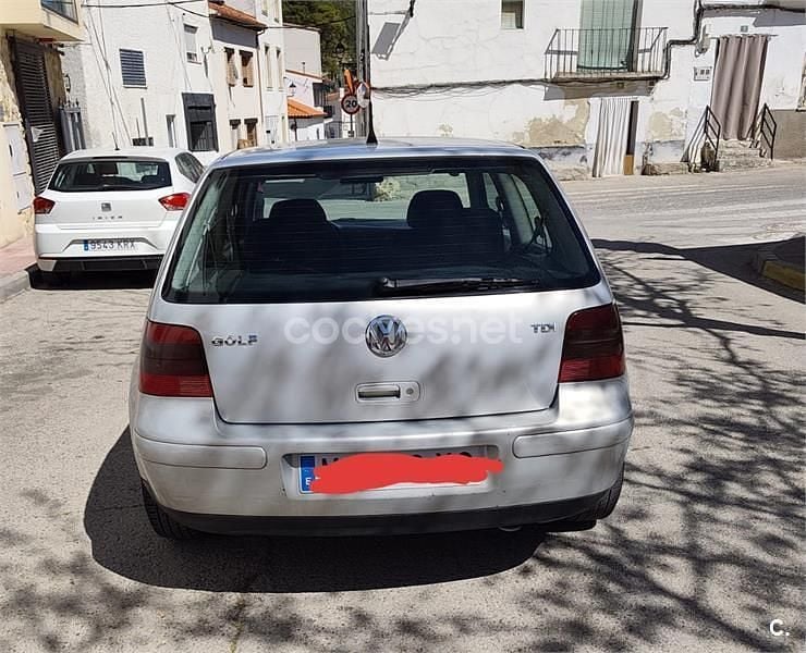 Usado VW Golf III Highline 115 CV (84 kW) 1999 Gris / plata Berlina