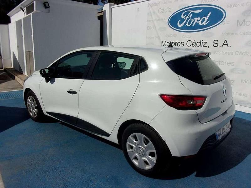 Blanco Usado 2015 Renault Clio GrandTour LIMITED Familiar | 6990 € (Buen precio) - Imagen 1/4