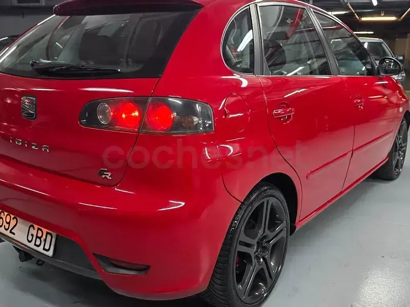 Usado Seat Ibiza FR 130 CV (95 kW) 2008 Rojo Berlina