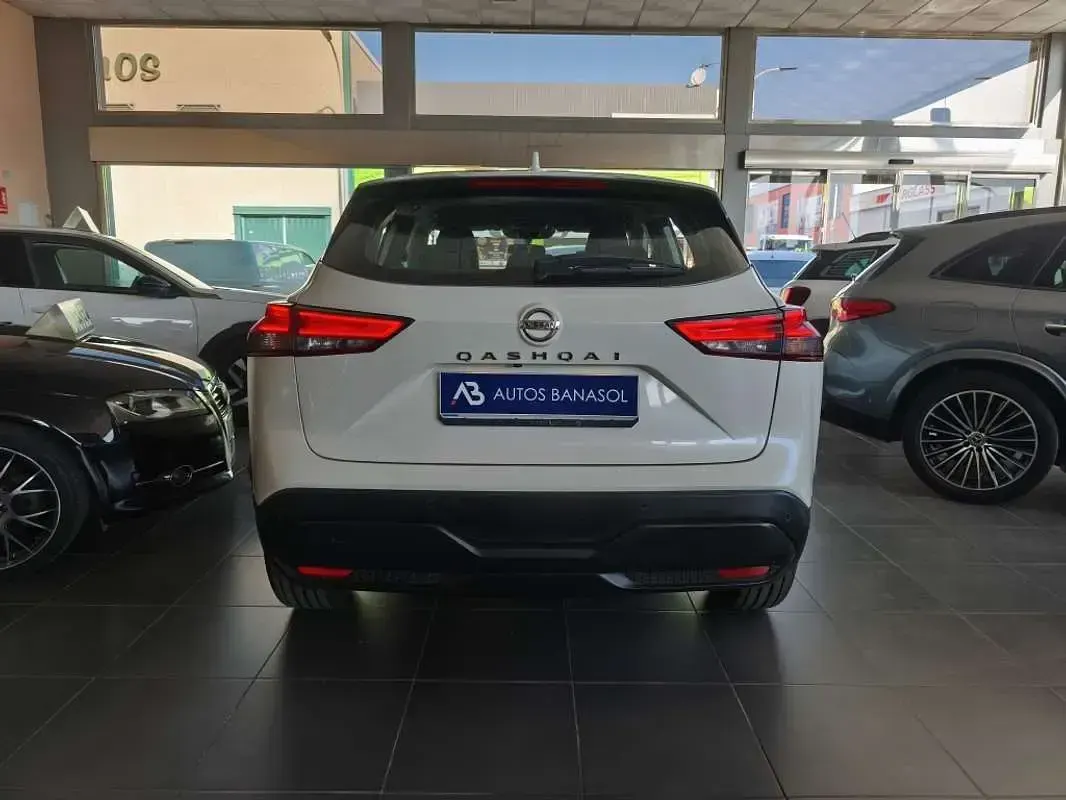Usado Nissan Qashqai Acenta 158 CV (116 kW) 2022 Blanco SUV