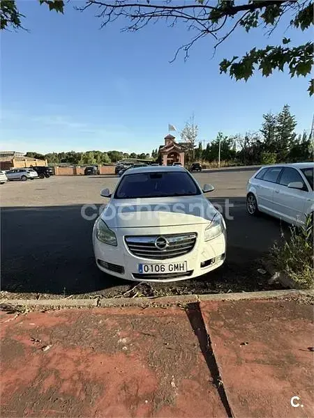 Usado Opel Insignia Edition 160 CV (117 kW) 2009 Blanco Berlina