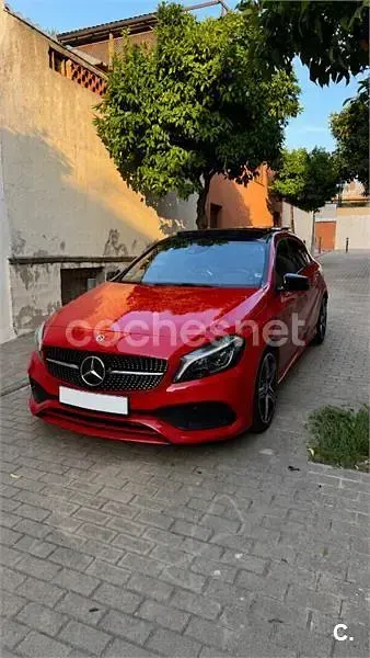 Usado Mercedes A250 211 CV (155 kW) 2016 Rojo Utilitario