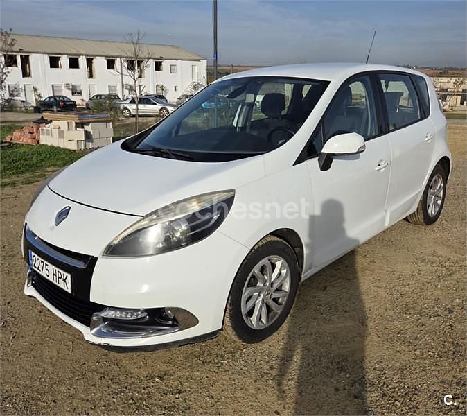 Blanco Usado 2013 Renault Scénic III Dynamique Monovolumen | 4900 € (Buen precio) - Imagen 1/4
