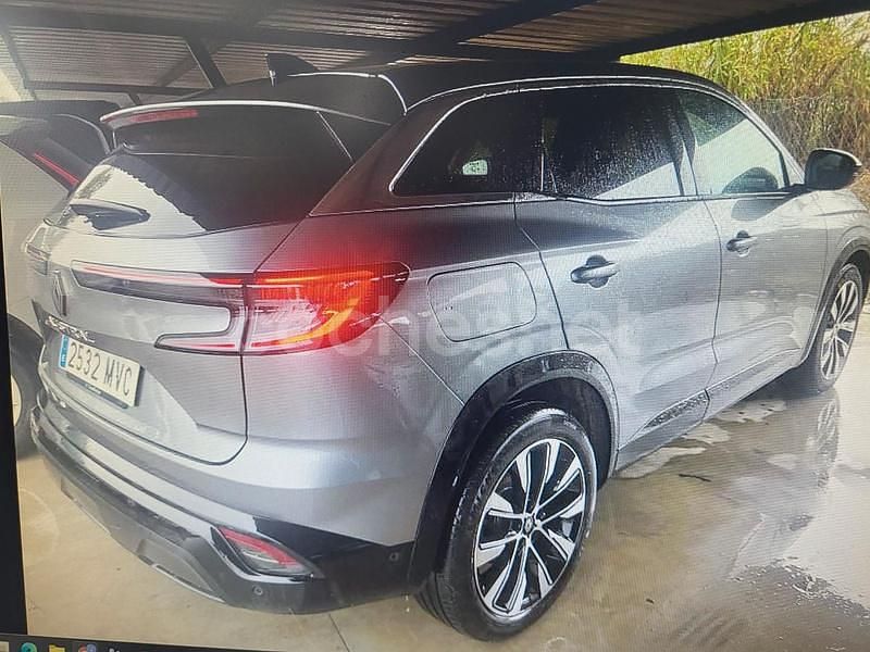 Usado Renault Austral Techno 158 CV (116 kW) 2024 Gris / plata SUV