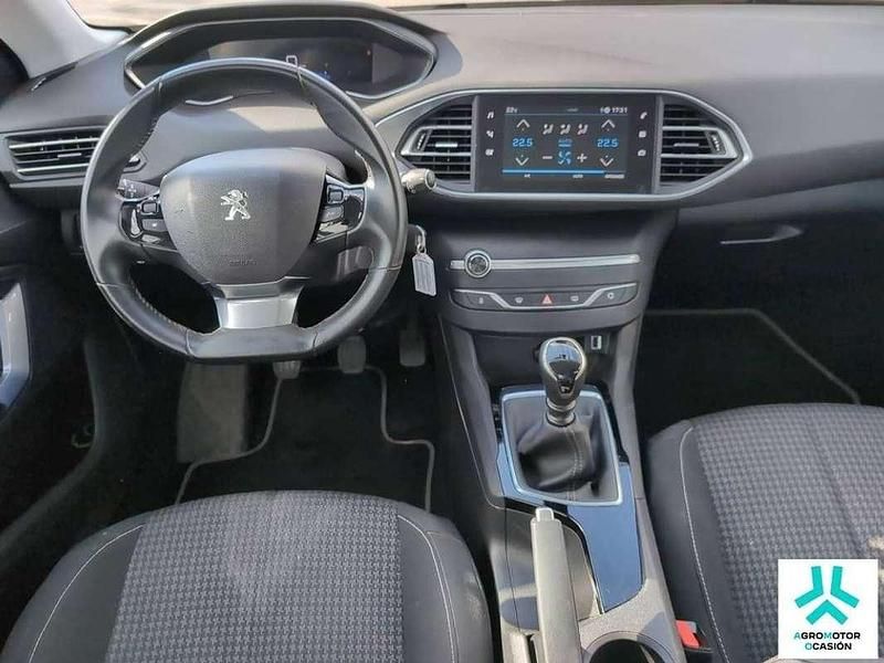 Usado Peugeot 308 Active 131 CV (96 kW) 2021 Blanco Utilitario