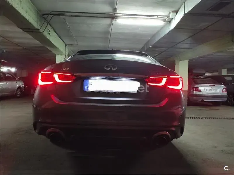 Usado Infiniti Q50 Sport Tech 364 CV (267 kW) 2018 Gris / plata Berlina