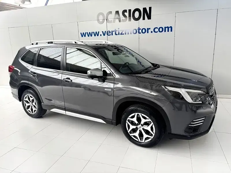 Usado Subaru Forester 150 CV (110 kW) 2022 Gris / plata SUV