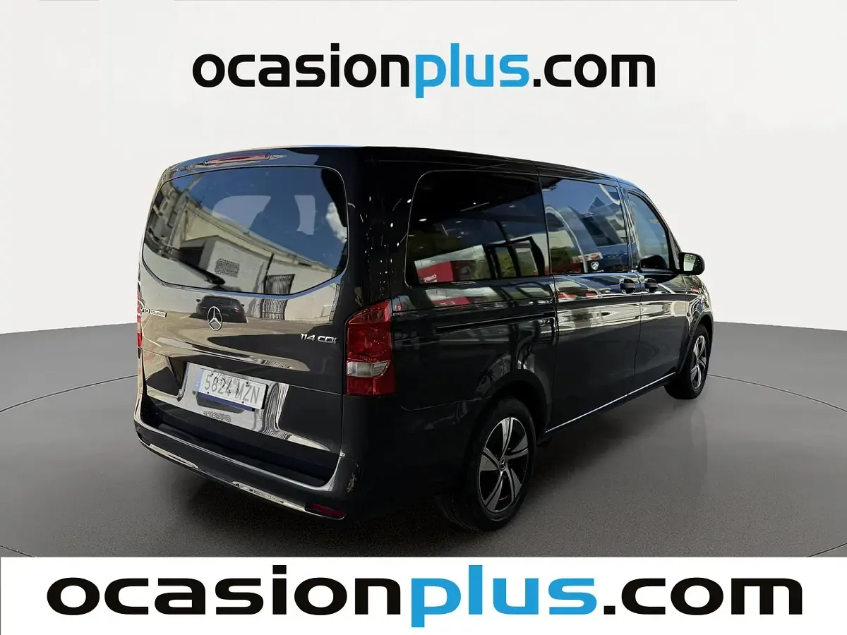 Usado Mercedes Vito 136 CV (100 kW) 2025 Gris Van