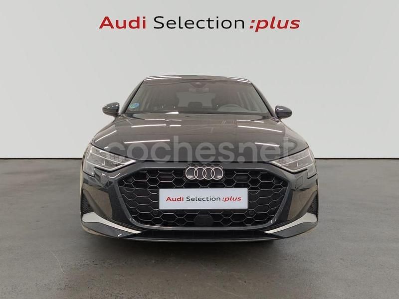 Usado Audi A3 Advanced Plus 150 CV (110 kW) 2024 Gris / plata Berlina