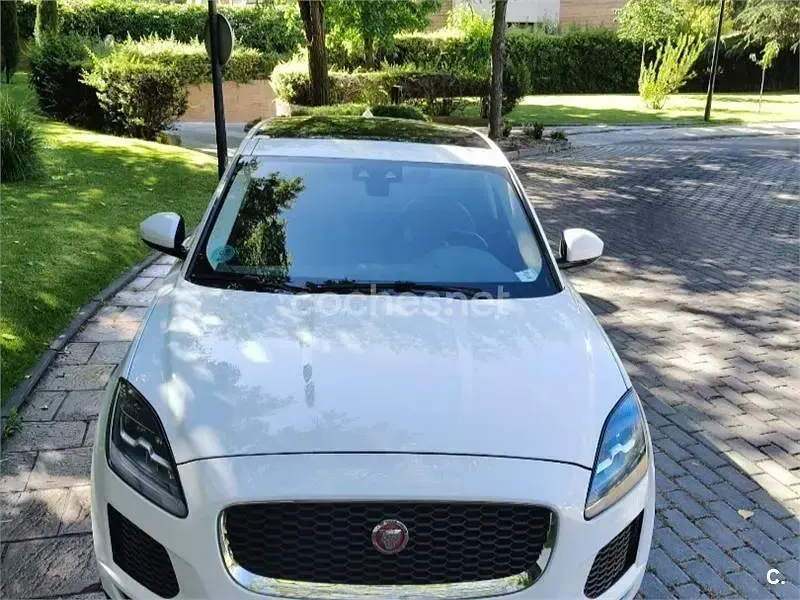 Usado Jaguar E-Pace R-Dynamic 150 CV (110 kW) 2019 Blanco SUV