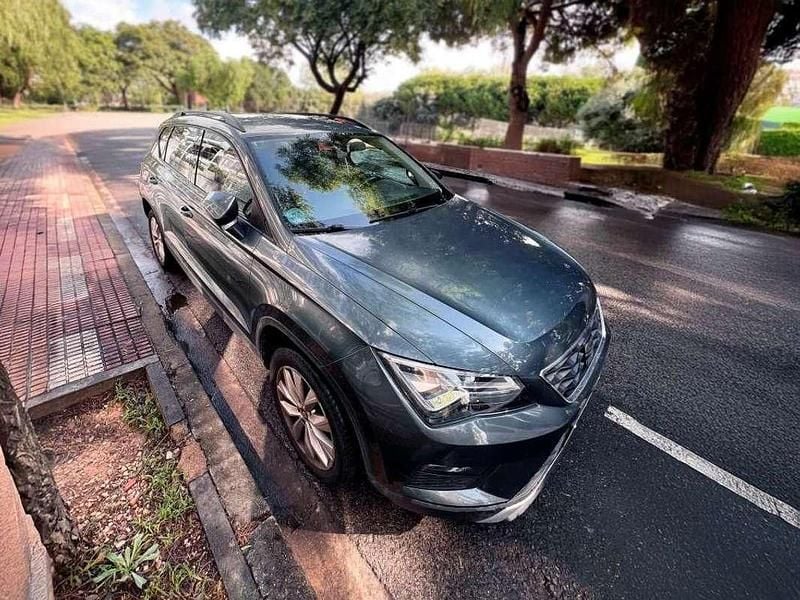 Usado Seat Ateca Style 150 CV (110 kW) 2019 Gris SUV