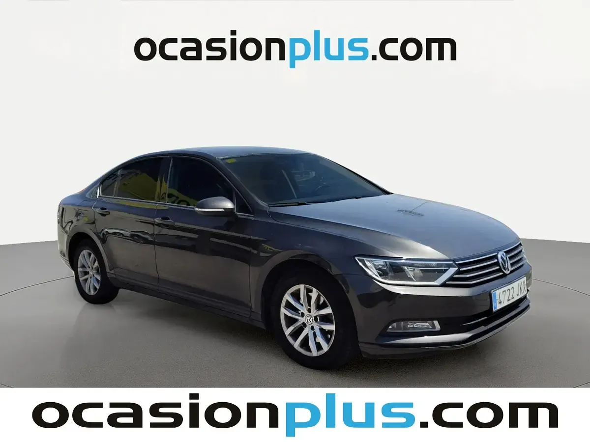 Usado VW Passat Advance 120 CV (88 kW) 2015 Marrón Berlina