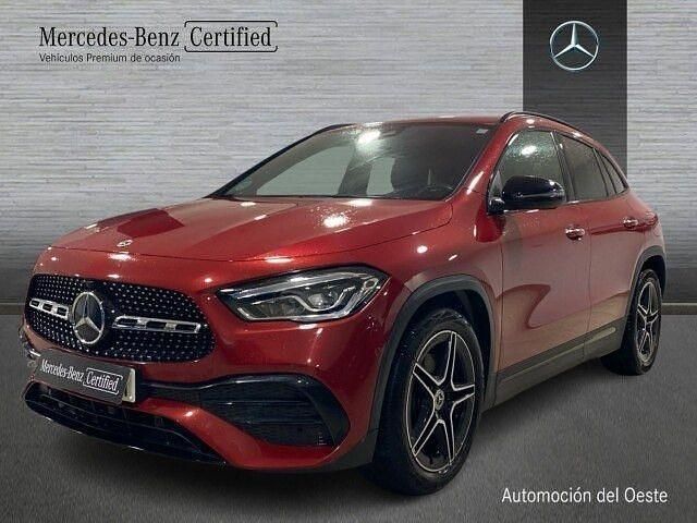 Usado Mercedes GLA200 150 CV (110 kW) 2021 Manufaktur rojo patagonia SUV