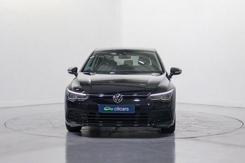 Usado VW Golf VIII Life 130 CV (95 kW) 2021 Gris Berlina