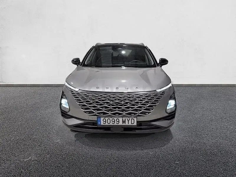 Usado Omoda 5 147 CV (108 kW) 2025 Gris / plata SUV