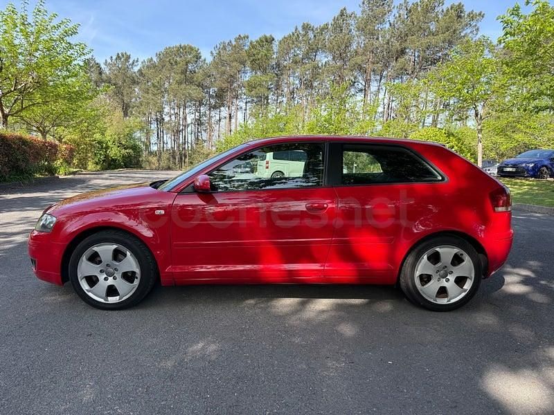 Käytetty Audi A3 Ambition 140 HP (102 kW) 2003 Punainen Viistoperä