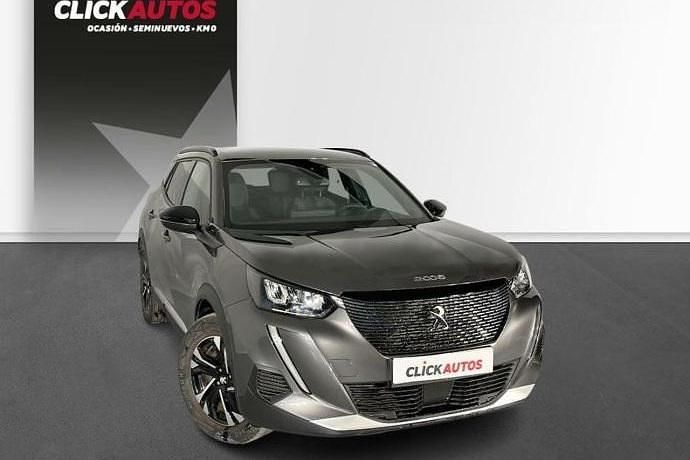 Usado Peugeot 2008 Allure 130 CV (95 kW) 2023 Gris SUV