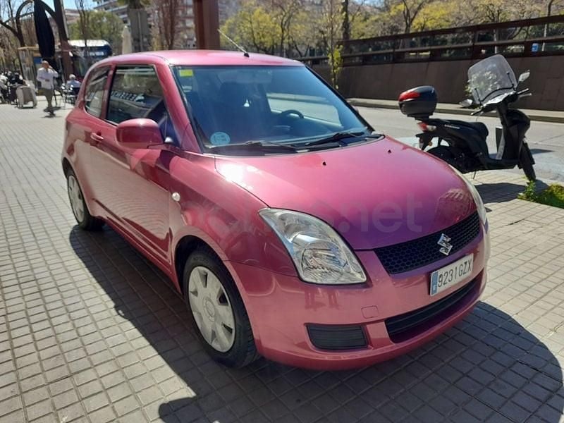 Usado Suzuki Swift GL 92 CV (67 kW) 2010 Violeta / lila Utilitario