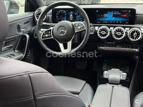 Usado Mercedes A250 218 CV (160 kW) 2021 Gris / plata Berlina