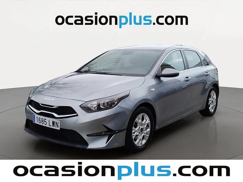 Usado Kia Ceed 100 CV (73 kW) 2022 Gris plata Utilitario