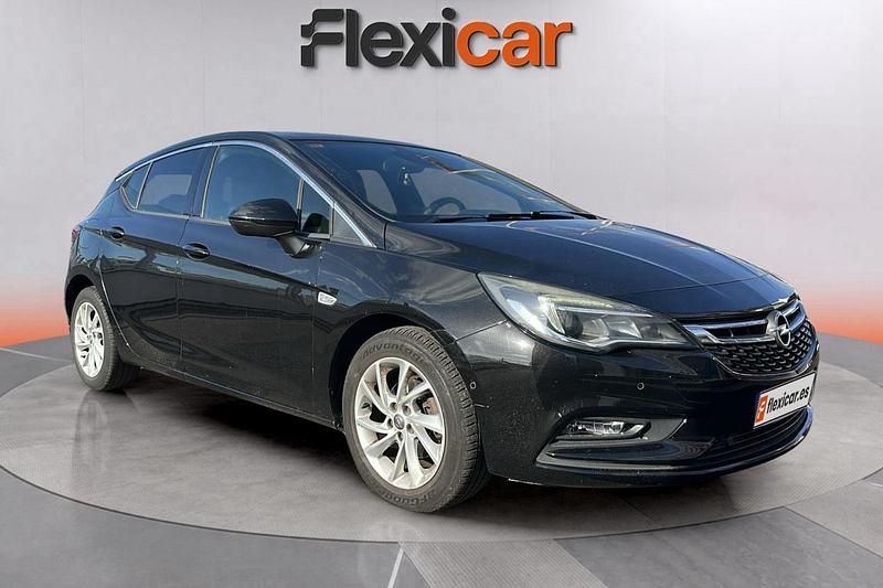 Negro Usado 2019 Opel Astra Dynamic Berlina | 9490 € (Buen precio) - Imagen 1/4