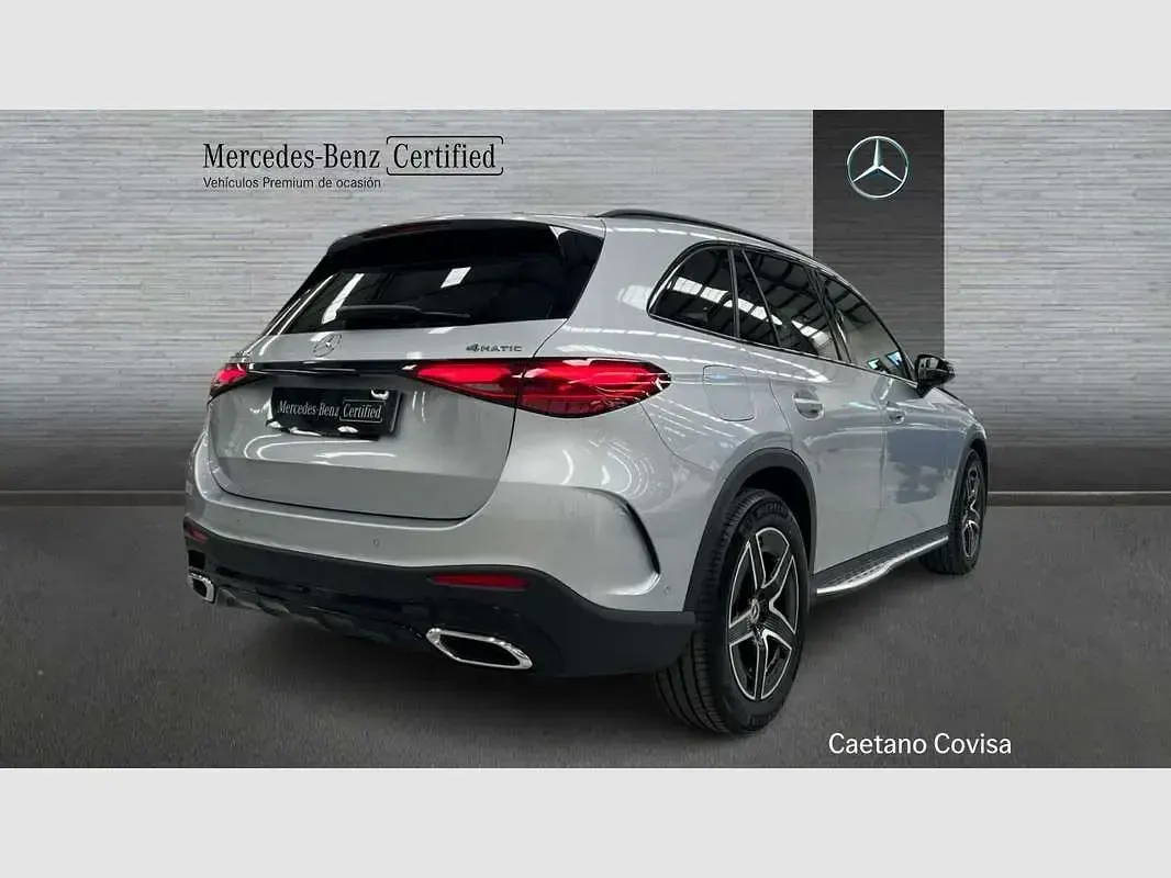 Usado Mercedes GLC250 204 CV (150 kW) 2025 Plateado SUV