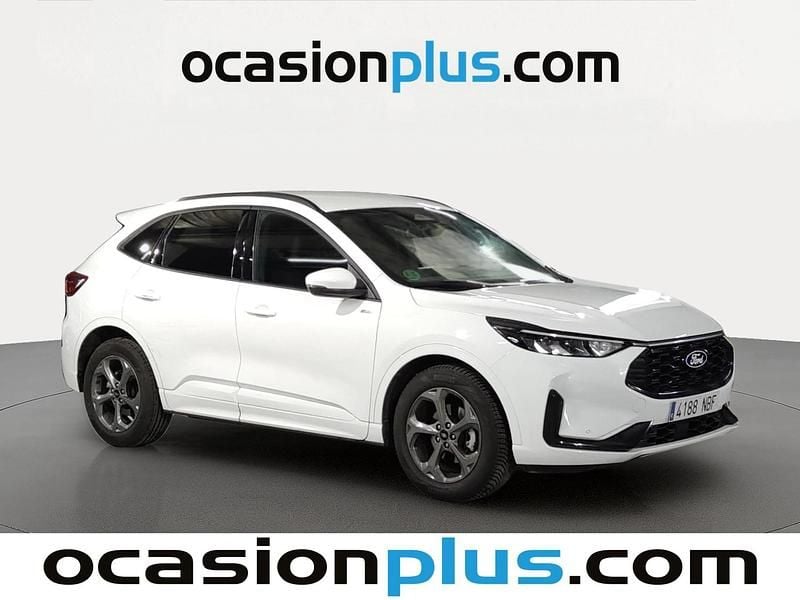 Usado Ford Kuga ST-Line 150 CV (110 kW) 2025 Blanco SUV