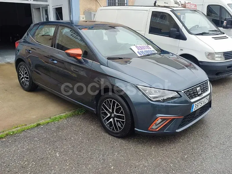 Usado Seat Ibiza Style Plus 115 HP (84 kW) 2019 Cinzento Citadino
