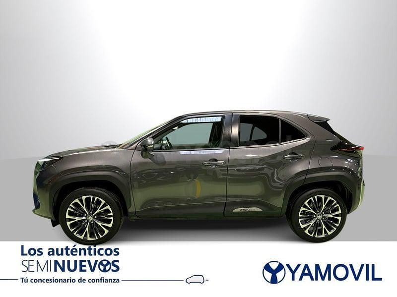 Usado Toyota Yaris Cross Style 116 CV (85 kW) 2021 Gris / plata SUV
